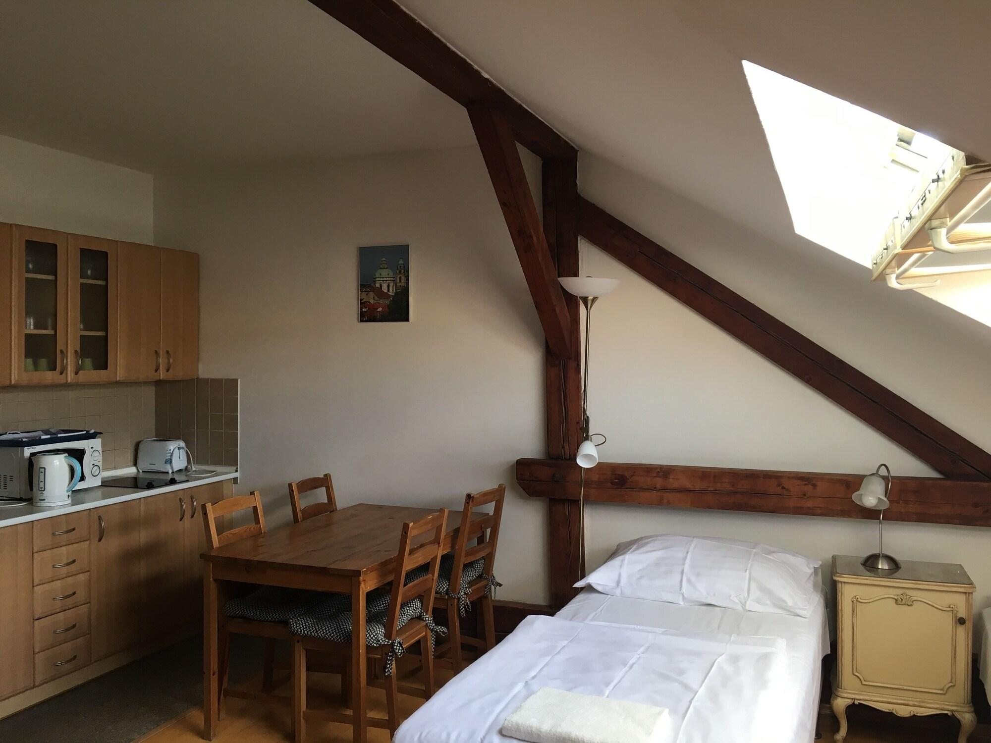 Hostel Rosemary Prag Exteriör bild