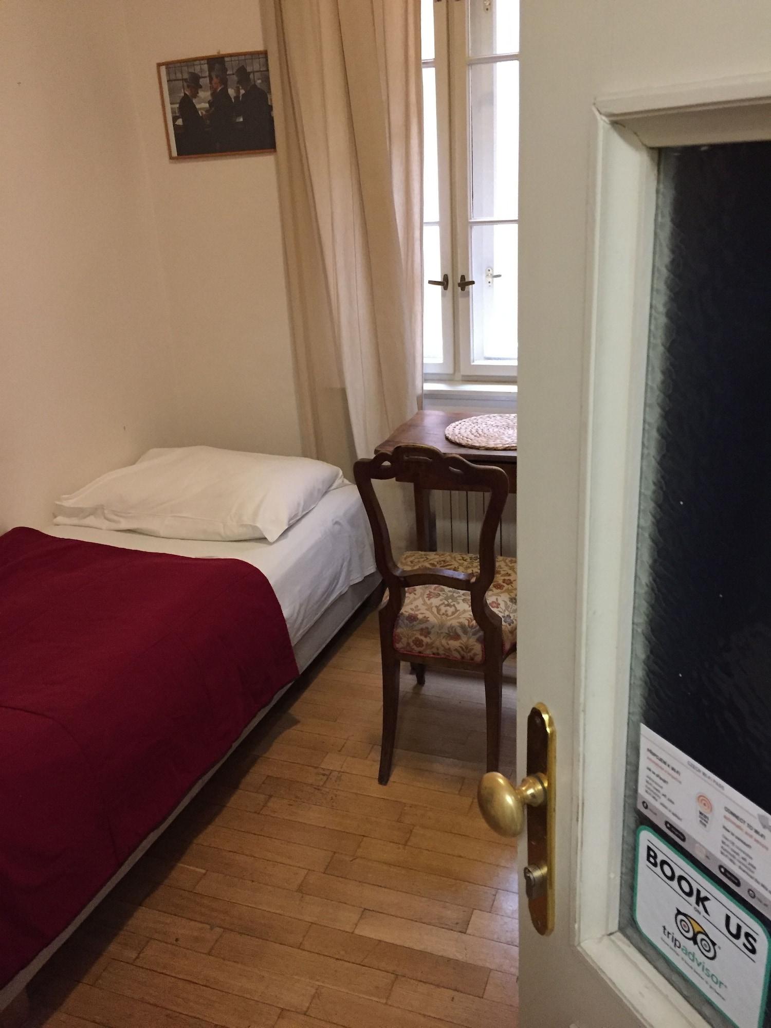 Hostel Rosemary Prag Exteriör bild